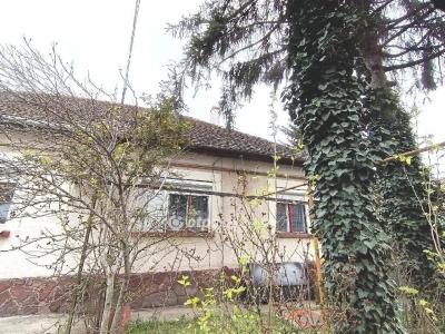 Eladó családi ház Szentes