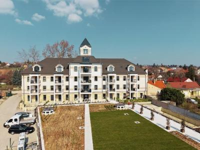 Eladó lakás Balatonkenese