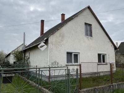 Eladó családi ház Berhida