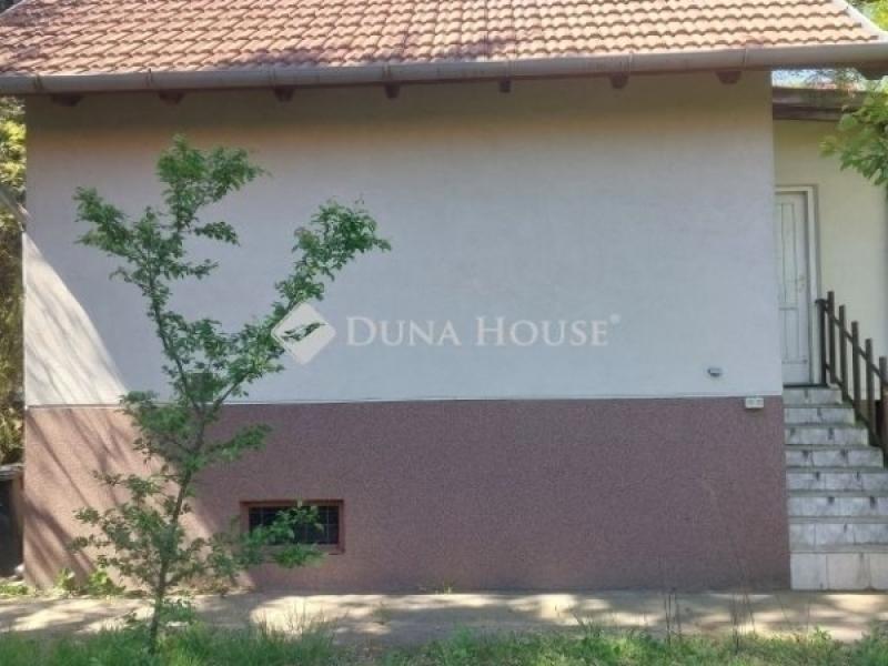 Eladó családi ház Csörög