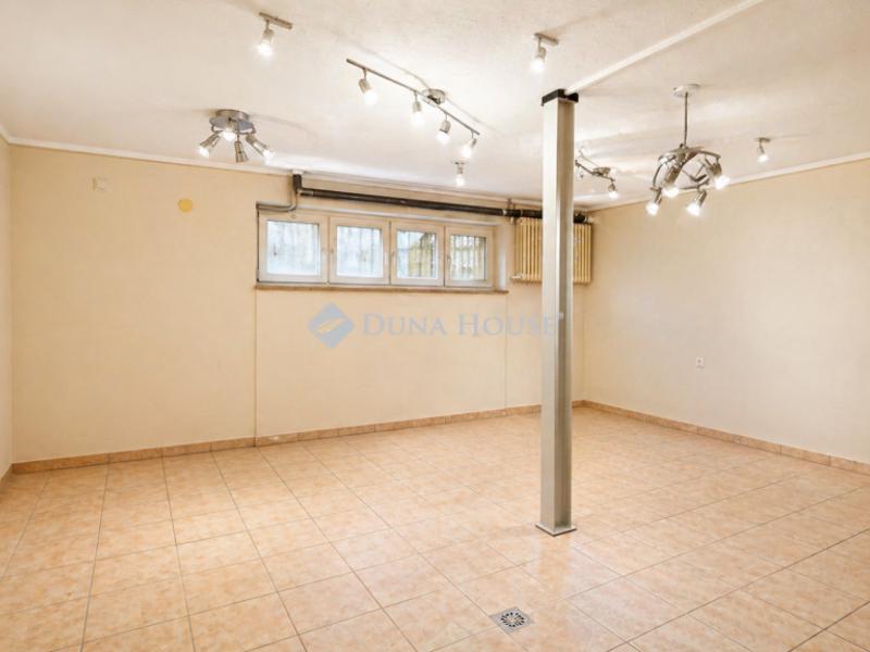 Eladó családi ház Budapest