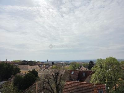 Eladó lakás Pécs