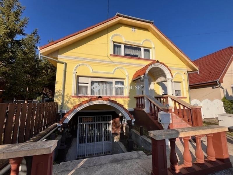 Eladó családi ház Kecskemét