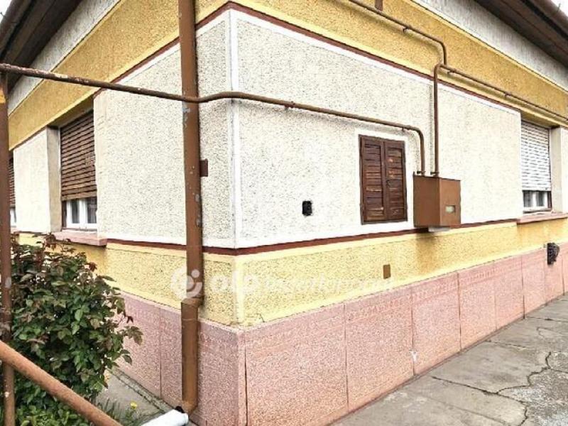 Eladó családi ház Nagykőrös