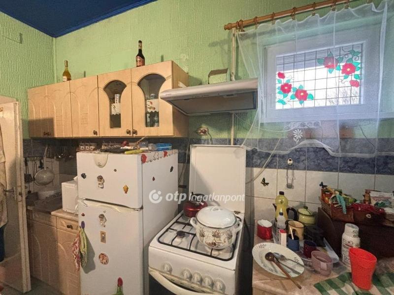 Eladó családi ház Bököny