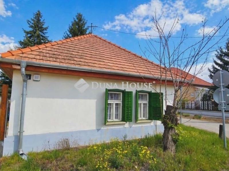 Eladó családi ház Tápiószecső