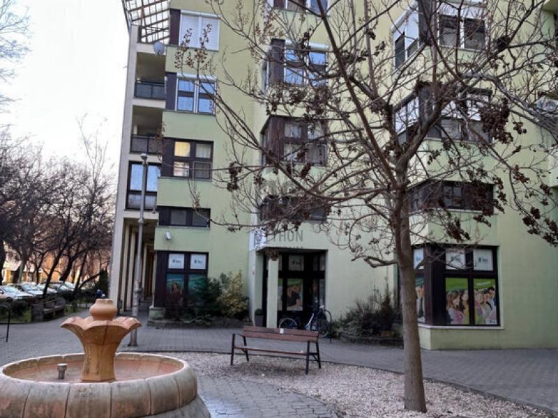 Eladó lakás Cegléd
