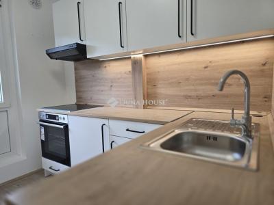 Eladó lakás Pécs