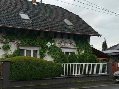 Eladó családi ház Pécs
