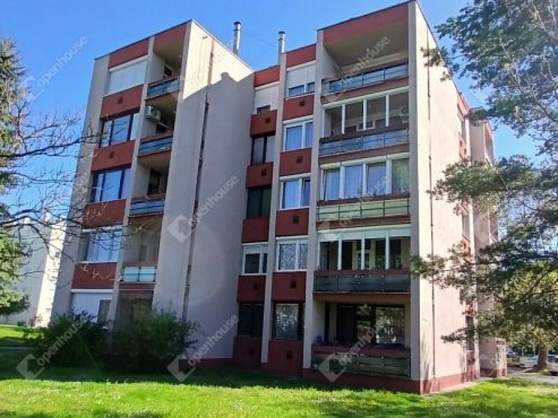 Eladó lakás Körmend
