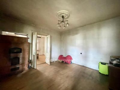 Eladó családi ház Budapest