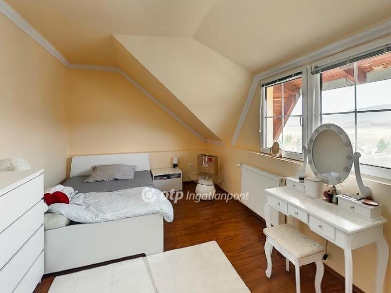 Eladó családi ház Budapest