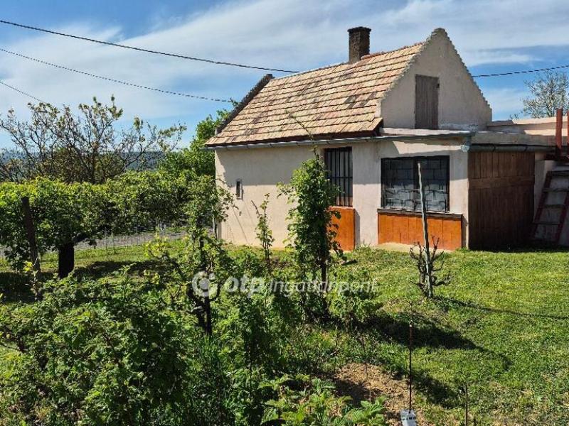 Eladó családi ház Pécs