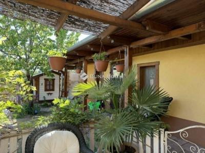 Eladó családi ház Monor