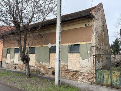 Eladó családi ház Budapest