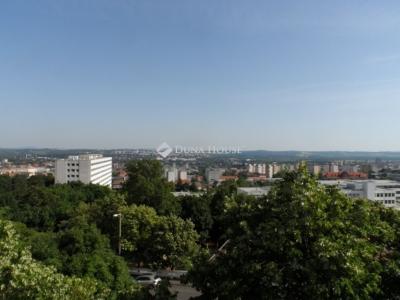 Eladó lakás Pécs
