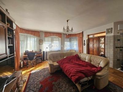 Eladó családi ház Budapest