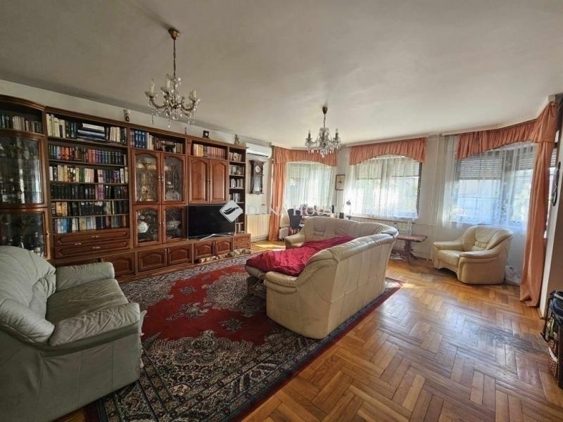 Eladó családi ház Budapest
