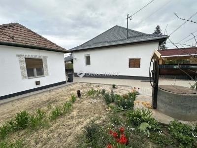 Eladó családi ház Maglód