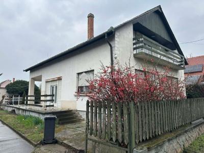 Eladó családi ház Albertirsa