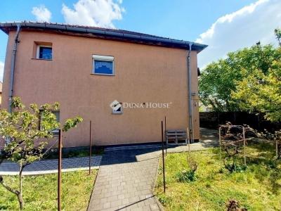 Eladó családi ház Fót