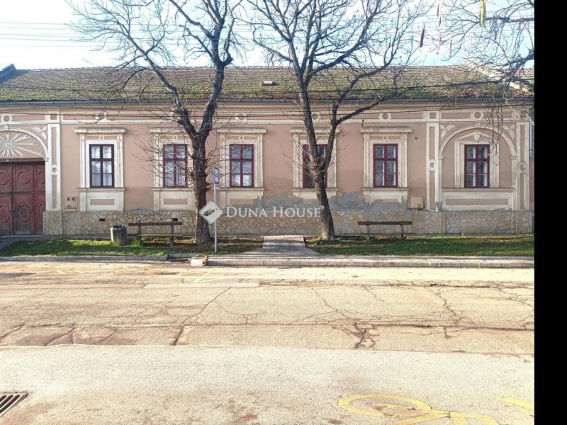 Eladó családi ház Köröstarcsa