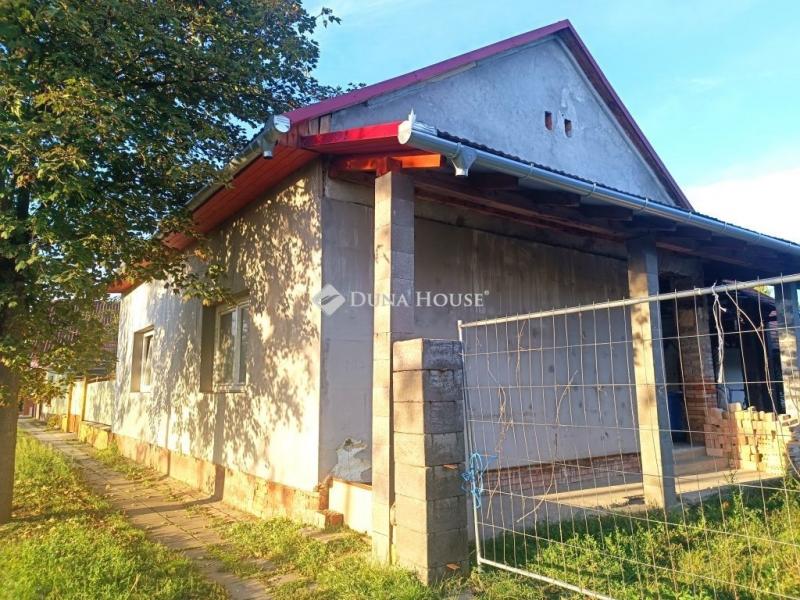 Eladó családi ház Békéscsaba