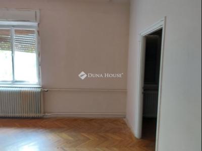 Eladó családi ház Budapest