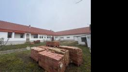 Eladó családi ház Bezedek