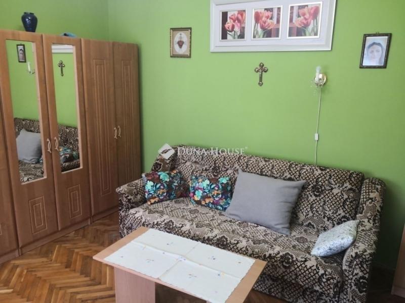 Eladó lakás Pécs
