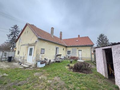 Eladó családi ház Jánosháza