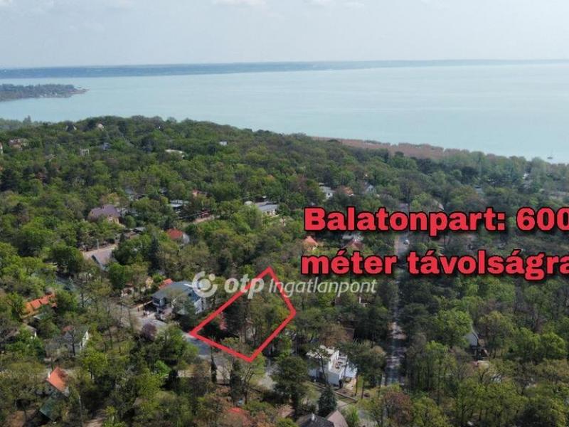 Eladó nyaraló Balatonalmádi