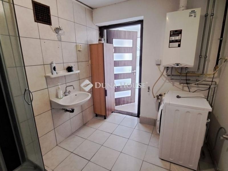 Eladó családi ház Maglód