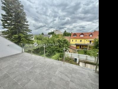 Eladó lakás Pécs