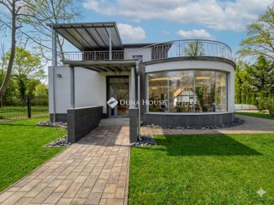 Eladó családi ház Balatonszemes