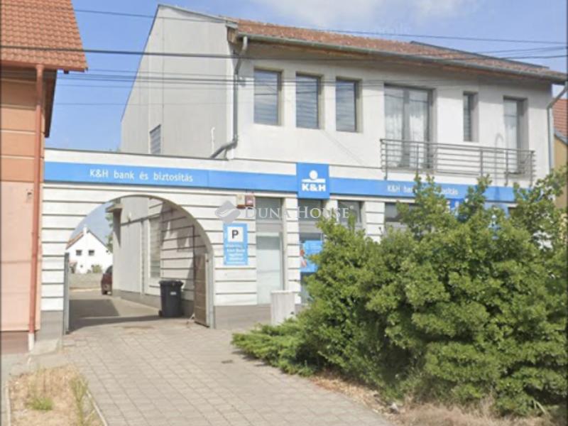 Eladó családi ház Fót