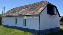 Eladó családi ház Pánd