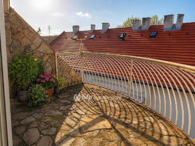 Eladó lakás Pécs