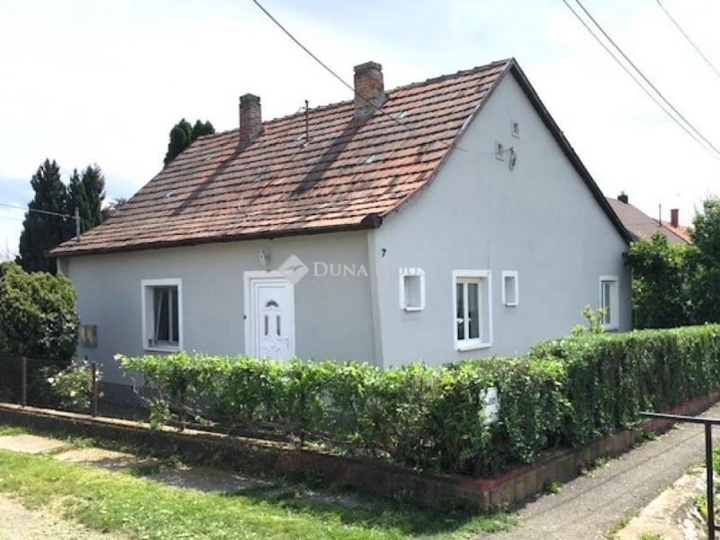 Eladó családi ház Villány