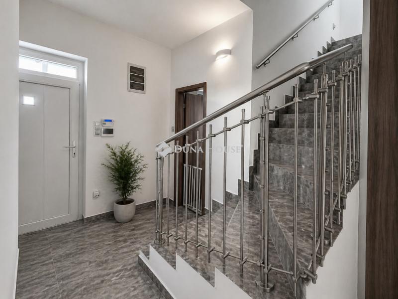 Eladó családi ház Budapest