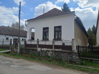 Eladó családi ház Egerbocs