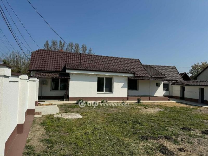 Eladó családi ház Debrecen
