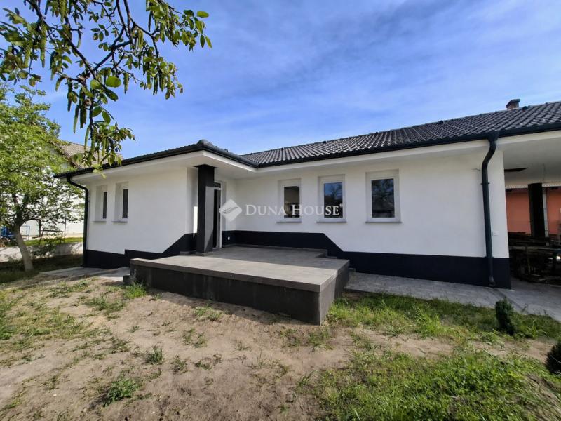 Eladó ikerház Gyál