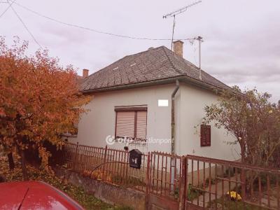 Eladó családi ház Tarpa