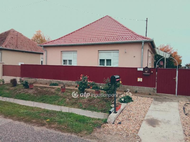 Eladó családi ház Mátészalka