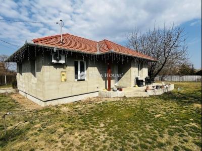 Eladó családi ház Tápiószecső