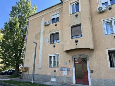 Eladó lakás Pécs