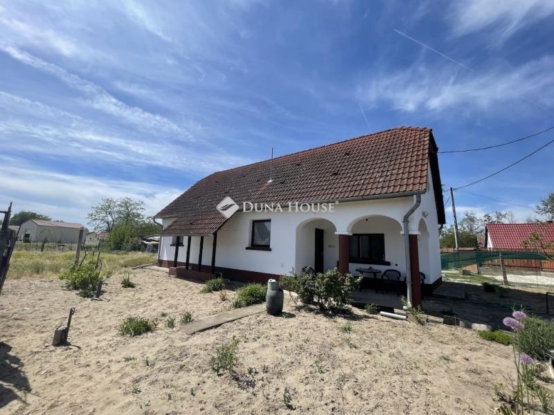 Eladó családi ház Kecskemét