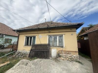 Eladó családi ház Vecsés