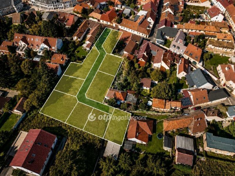 Eladó lakóövezeti telek Eger